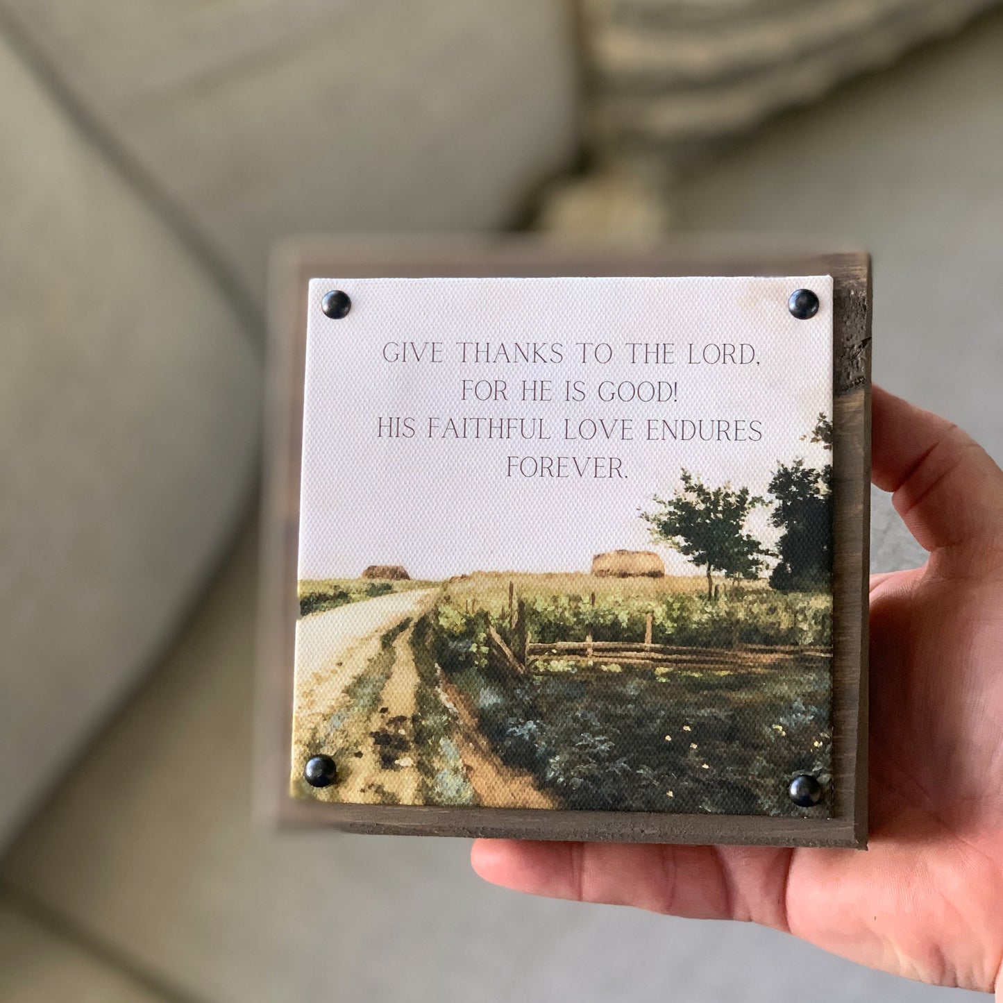 1642. Mini - Give Thanks to the Lord